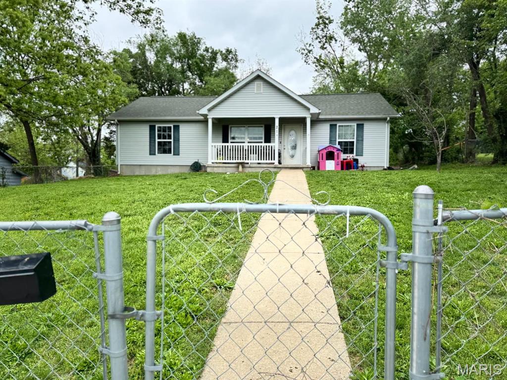 214 Adams Street Property Photo