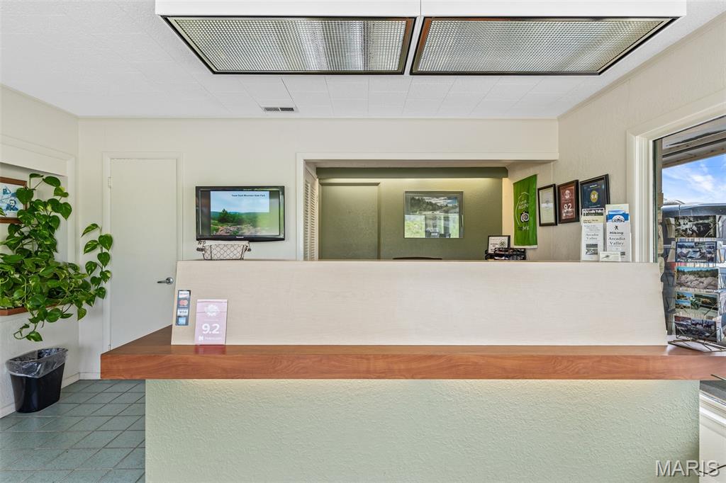 310 N Mccune Property Photo 48