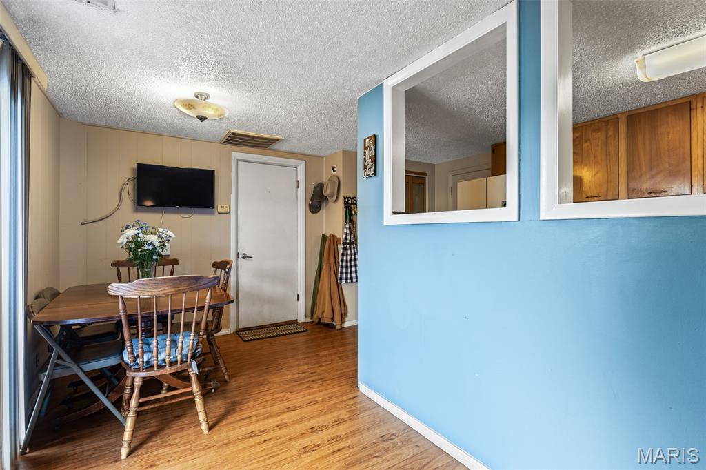 310 N Mccune Property Photo 55
