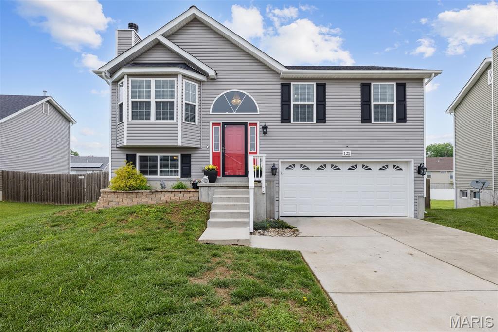 125 Waterfall Way Property Photo