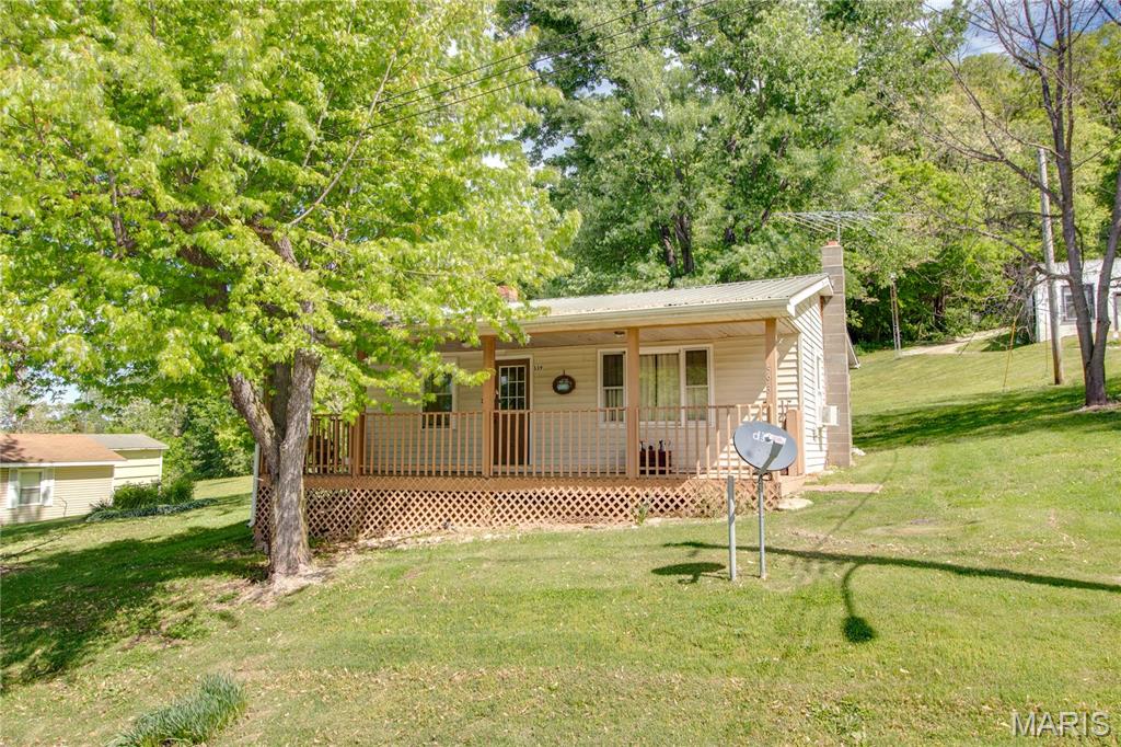 539 Hill Street Property Photo 3