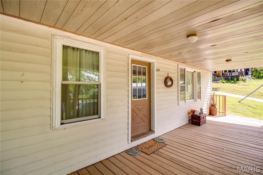 539 Hill Street Property Photo 8
