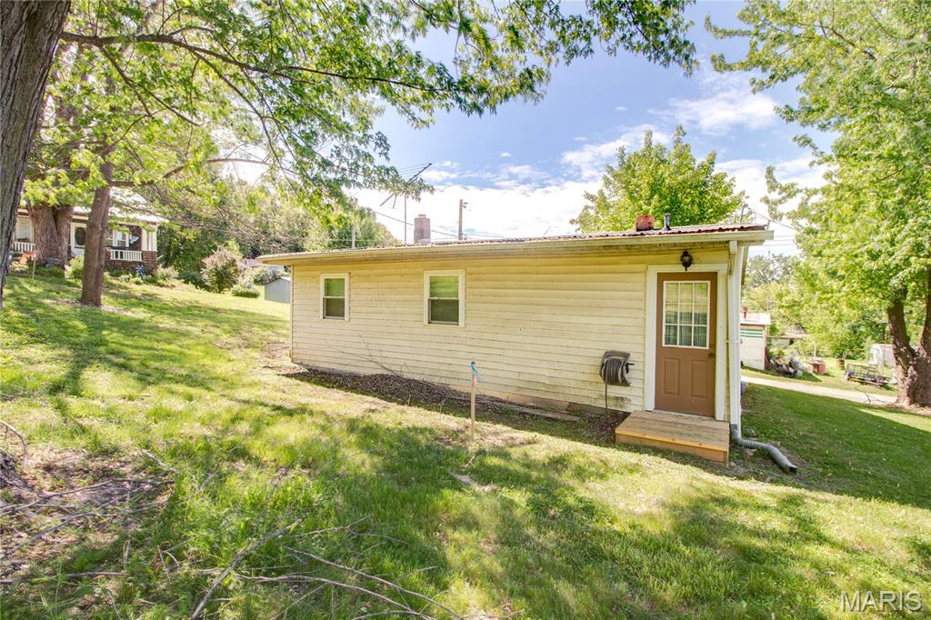 539 Hill Street Property Photo 23