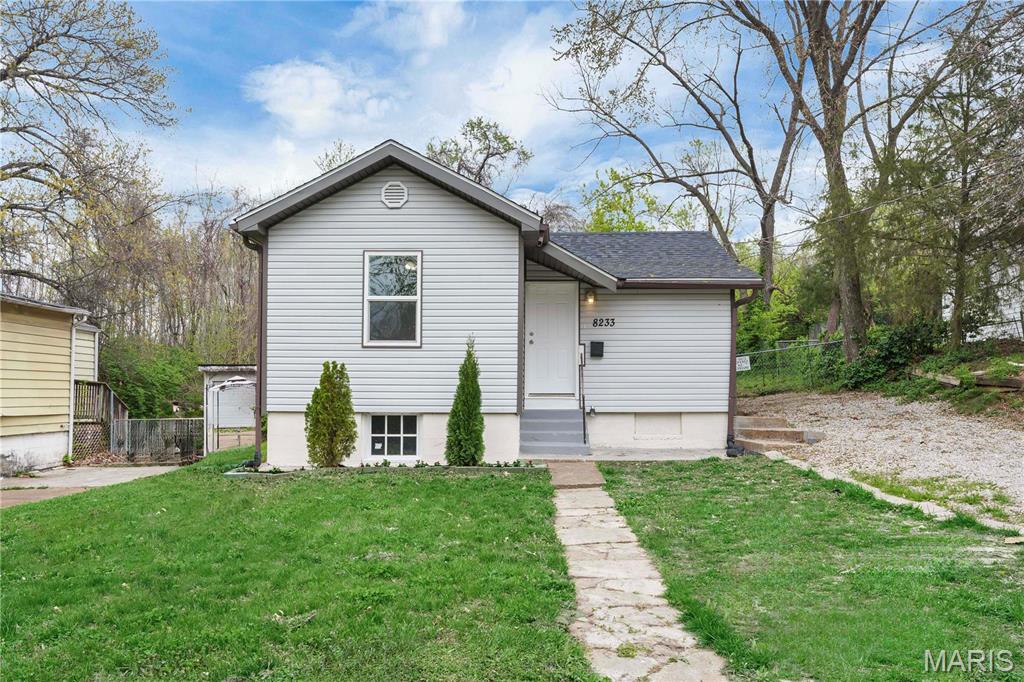 8233 Albin Avenue Property Photo 1