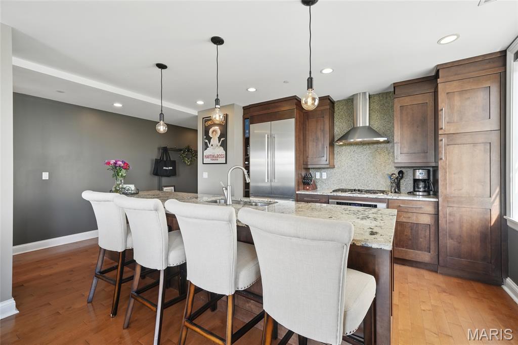 232 N Kingshighway Boulevard 907 Property Photo