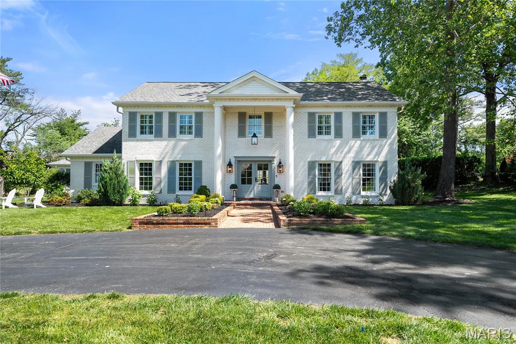 561 Tregaron Place Property Photo 1