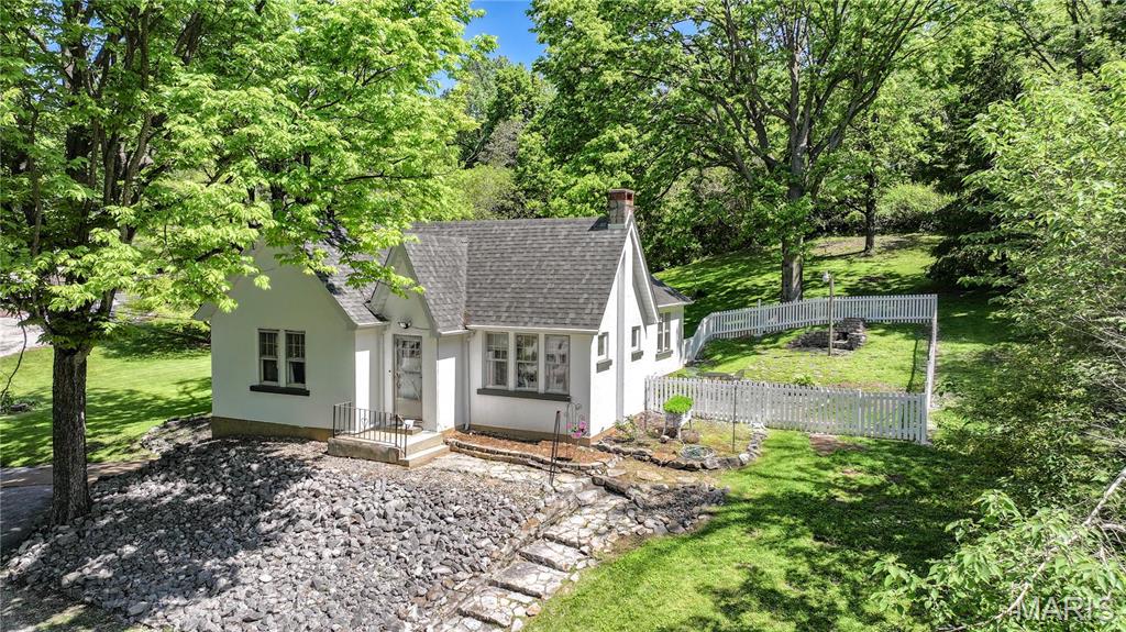 931 Sugarloaf Hill Road Property Photo 1