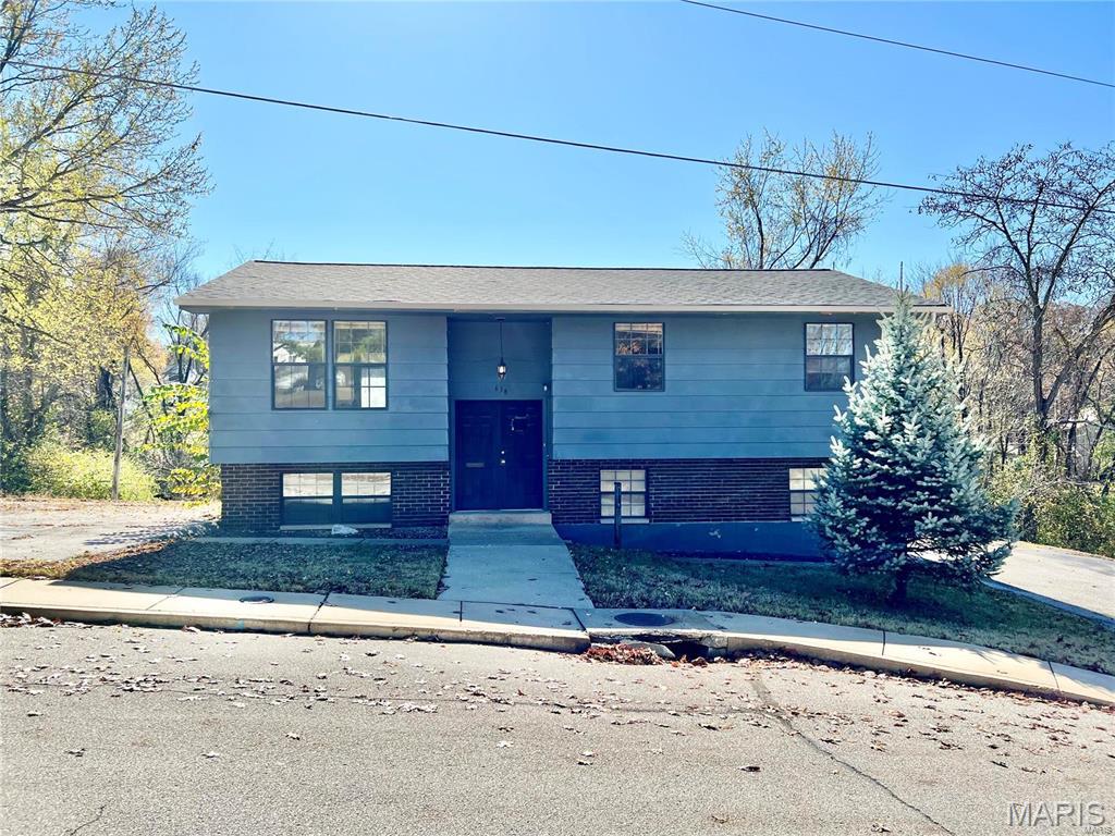 638 1st Street Property Photo