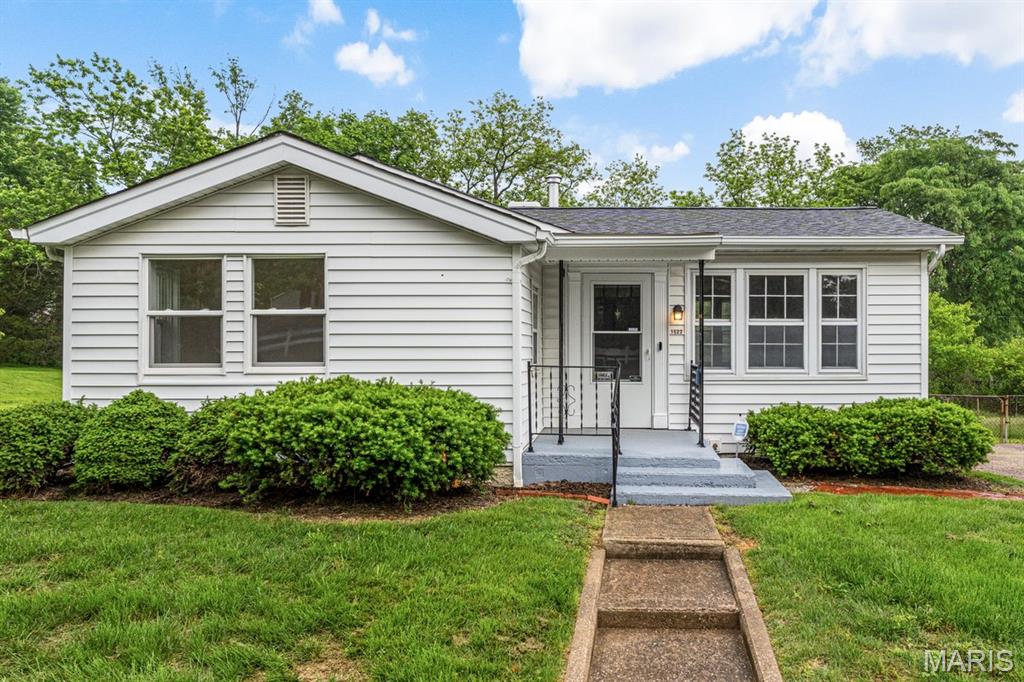1522 S Elm Avenue Property Photo 1