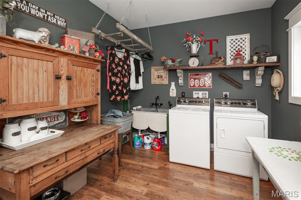 7877 Sylvan Place Property Photo 10