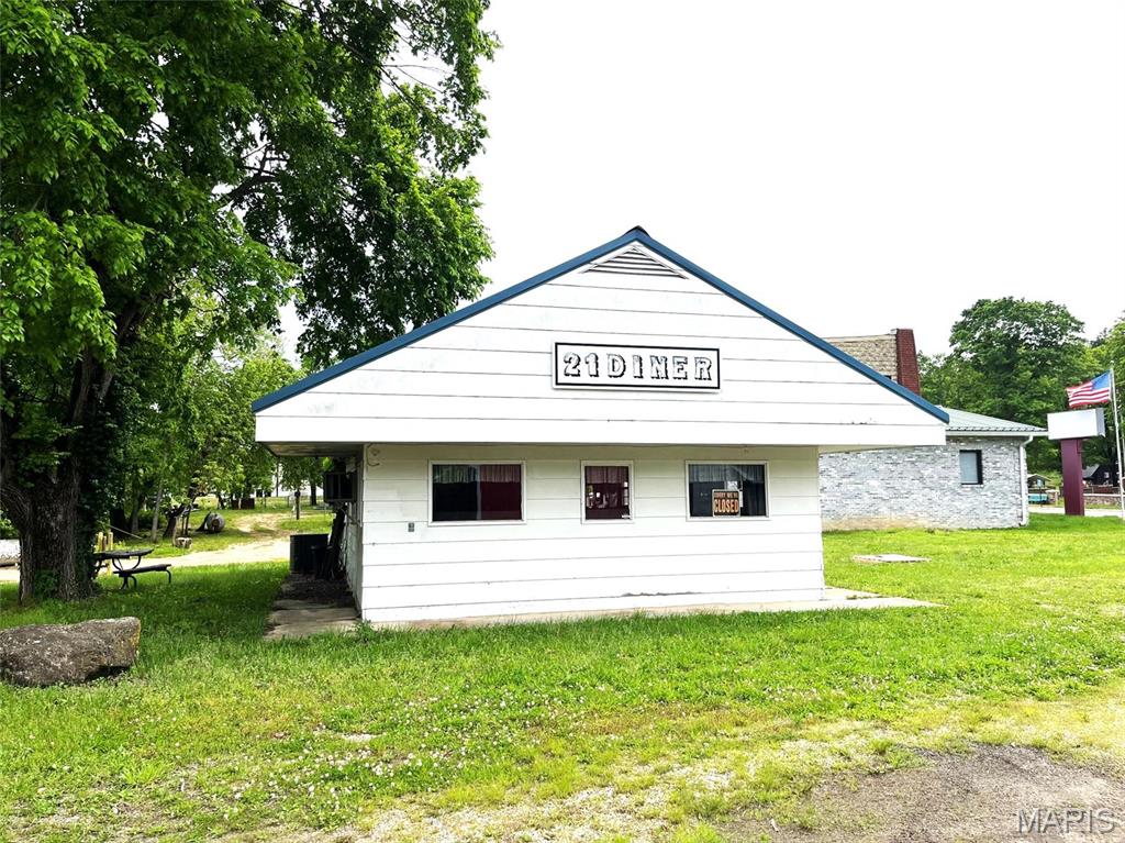 2277 Highway 21 Property Photo 1