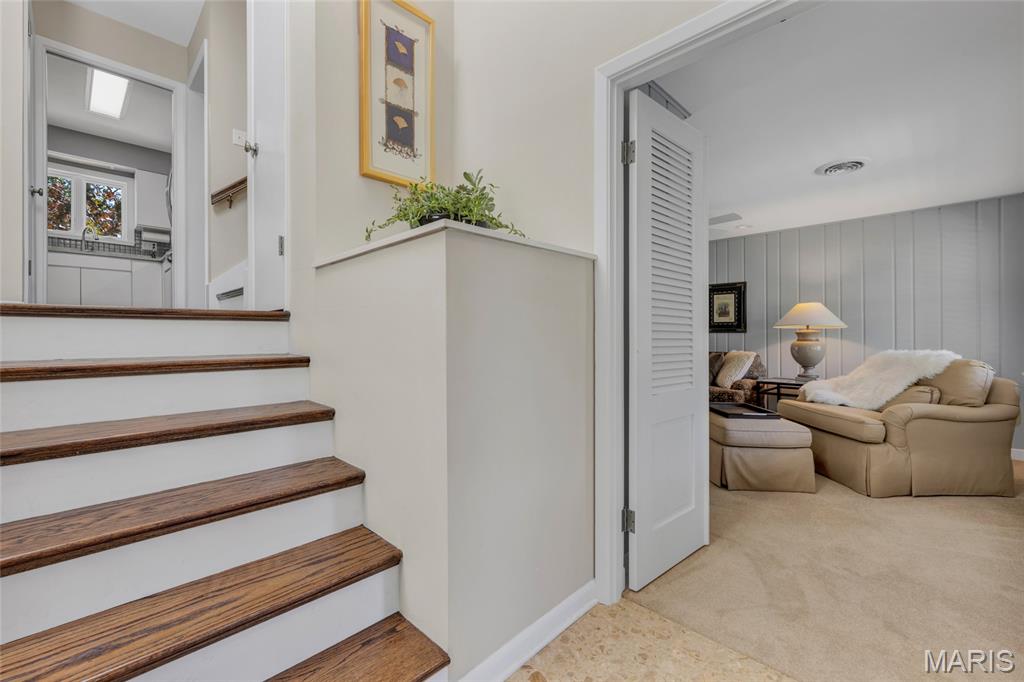 110 Prairie Haute Drive Property Photo 35