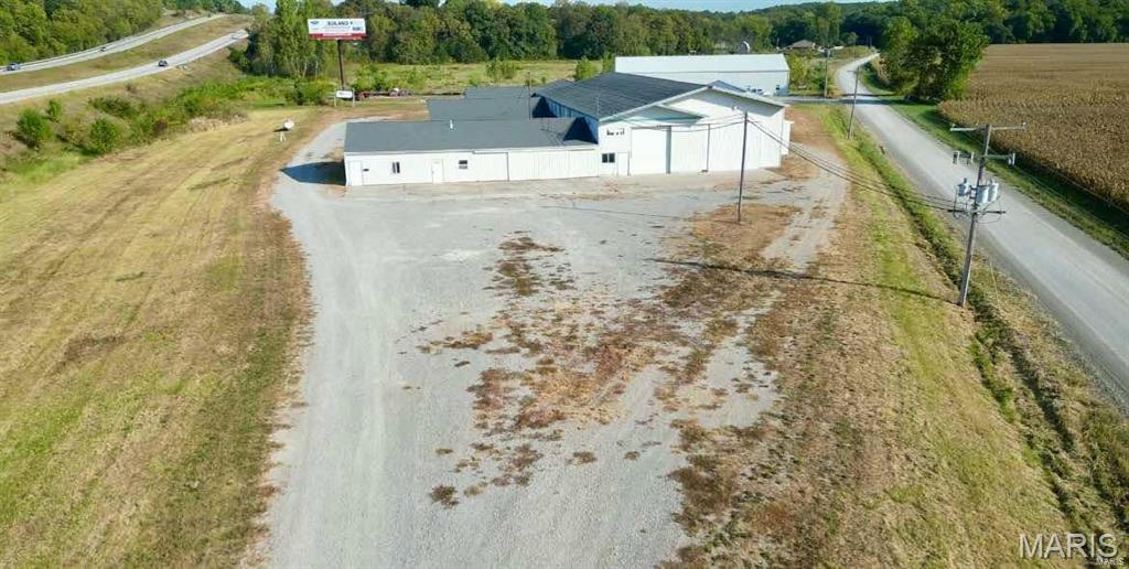 14891 New London Gravel Property Photo 1