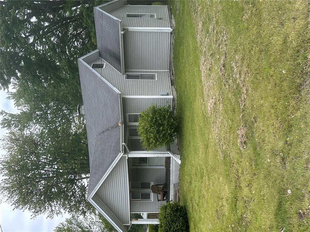 605 N Locust Street Property Photo 1