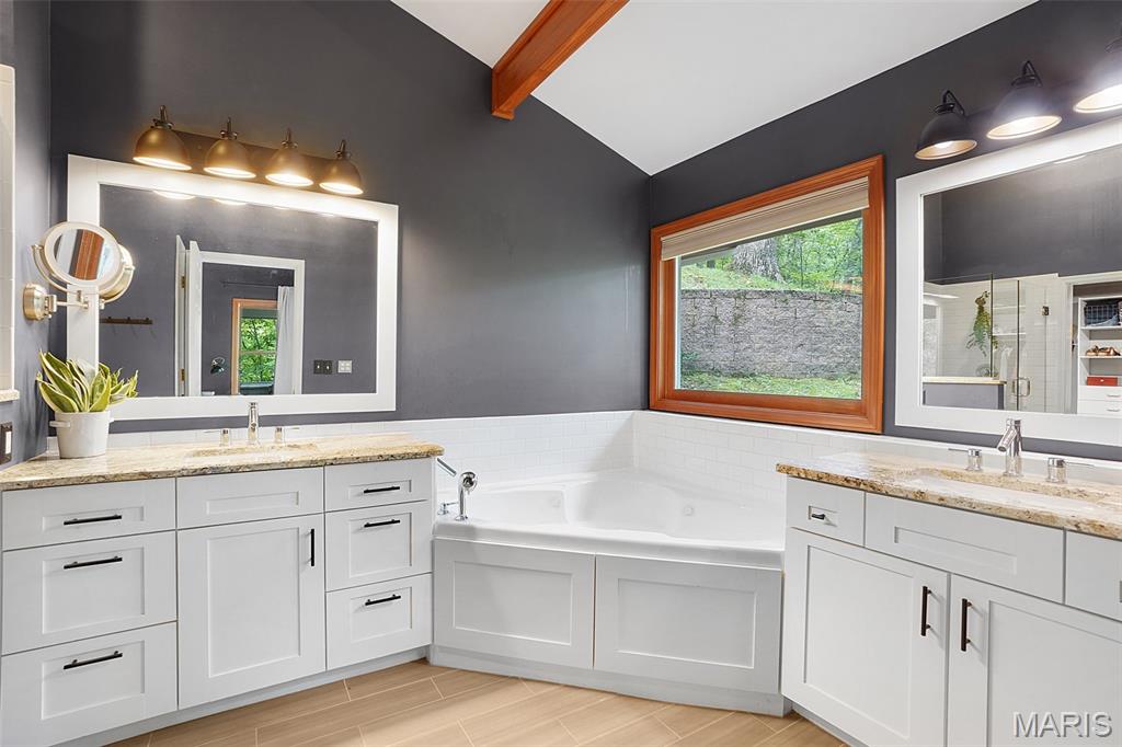 19072 Bear Trail Road Property Photo 21