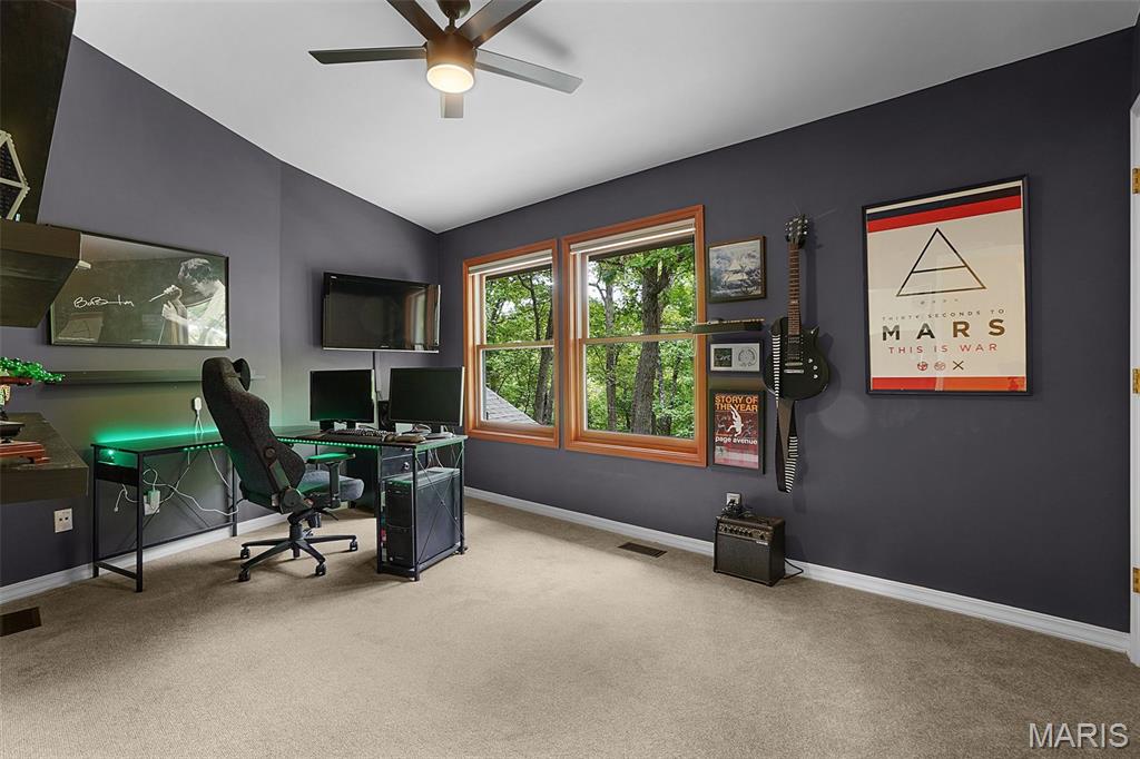 19072 Bear Trail Road Property Photo 26