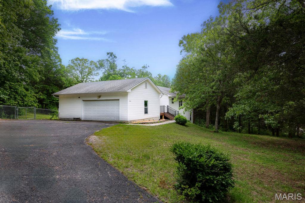 524 Arrowhead Point Property Photo