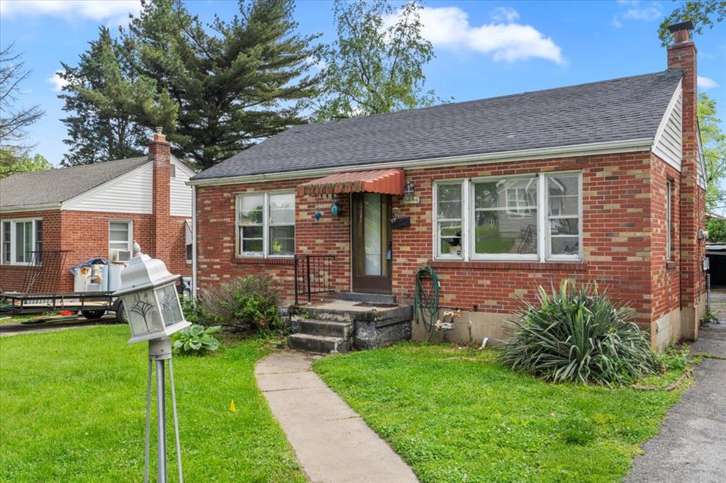 2604 Avie Drive Property Photo 1