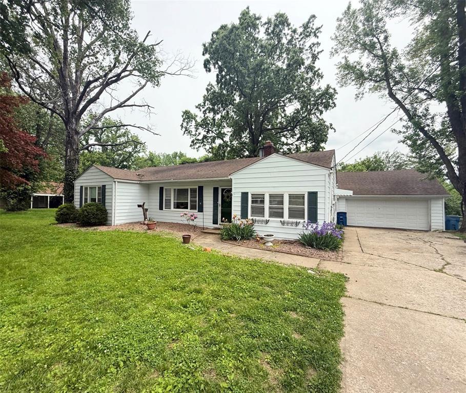1004 Alco Drive Property Photo 1