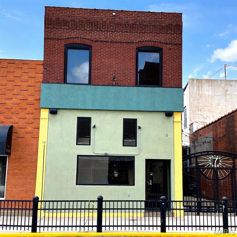 7 S High Street Property Photo 1