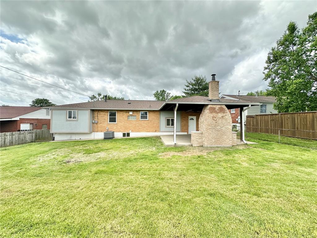 9513 Dorisann Court Property Photo 18