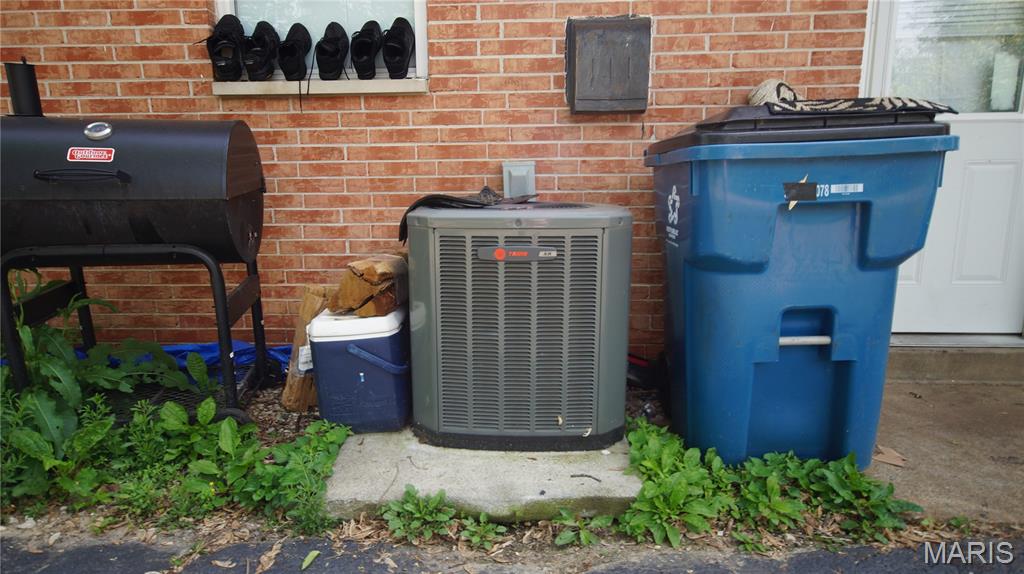 229 Solon Drive Property Photo 6