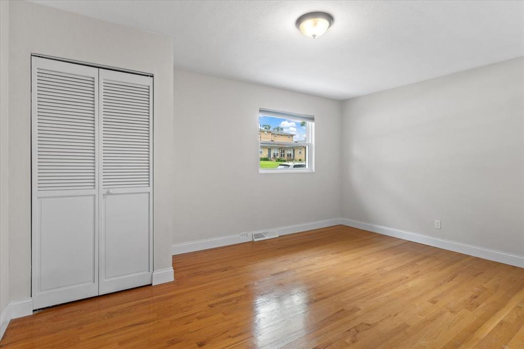 2929 Hallmark Lane Property Photo 14