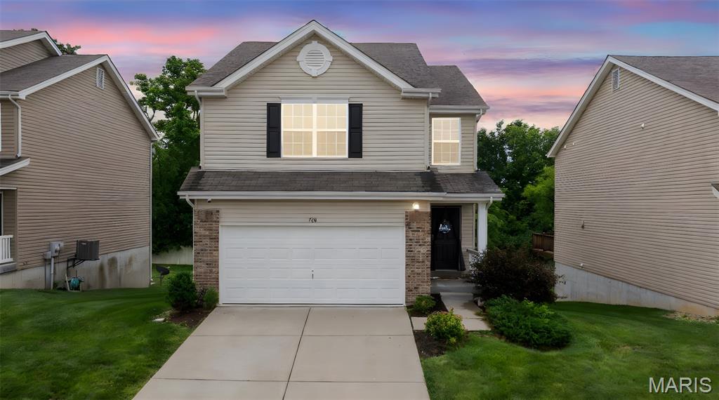 728 English Ivy Property Photo 1