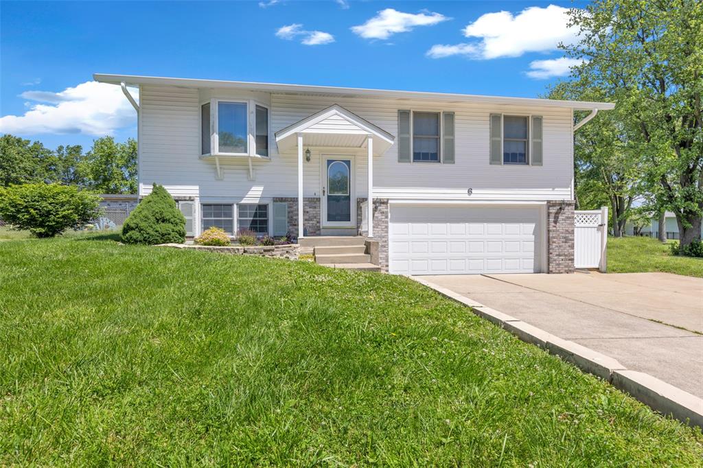 6 E Crestview Drive Property Photo 1