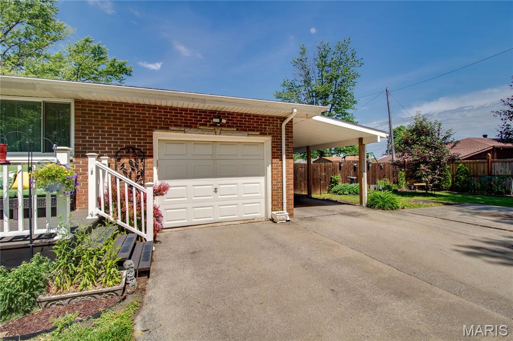 119 Bristol Court Property Photo 7