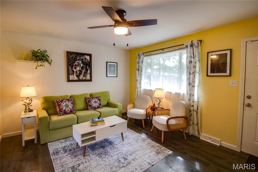 119 Bristol Court Property Photo 11