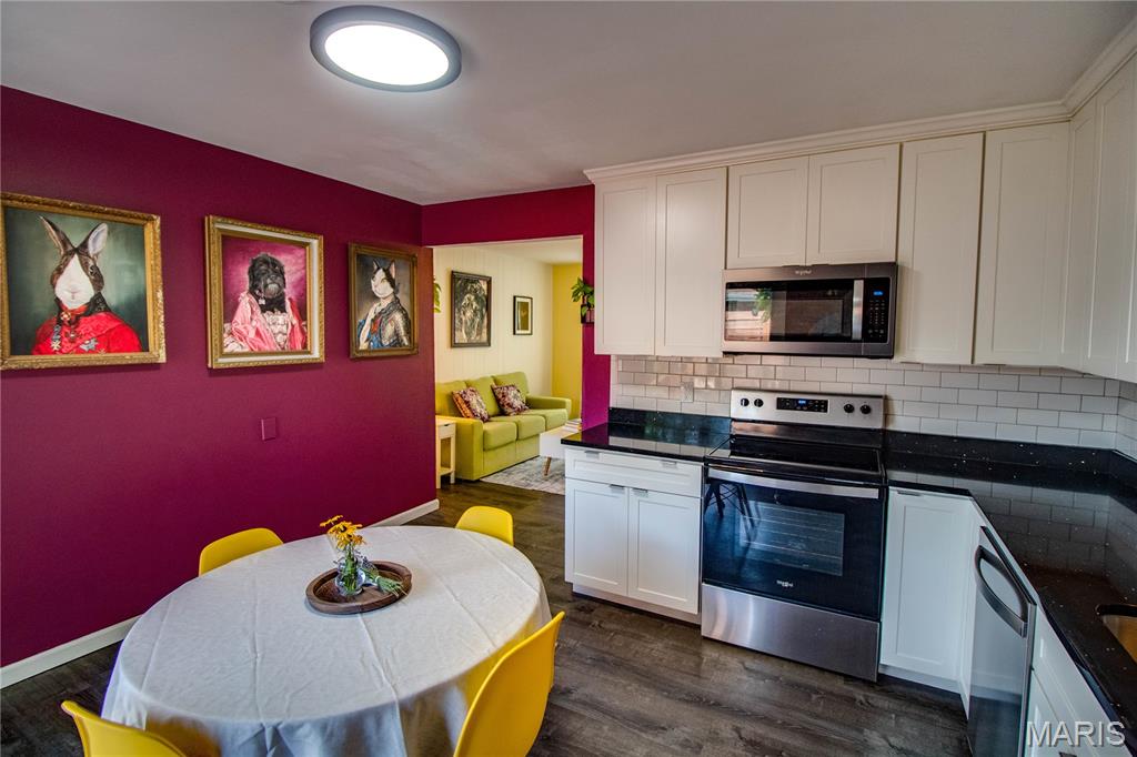 119 Bristol Court Property Photo 15