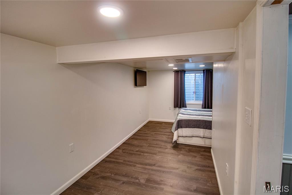 119 Bristol Court Property Photo 34