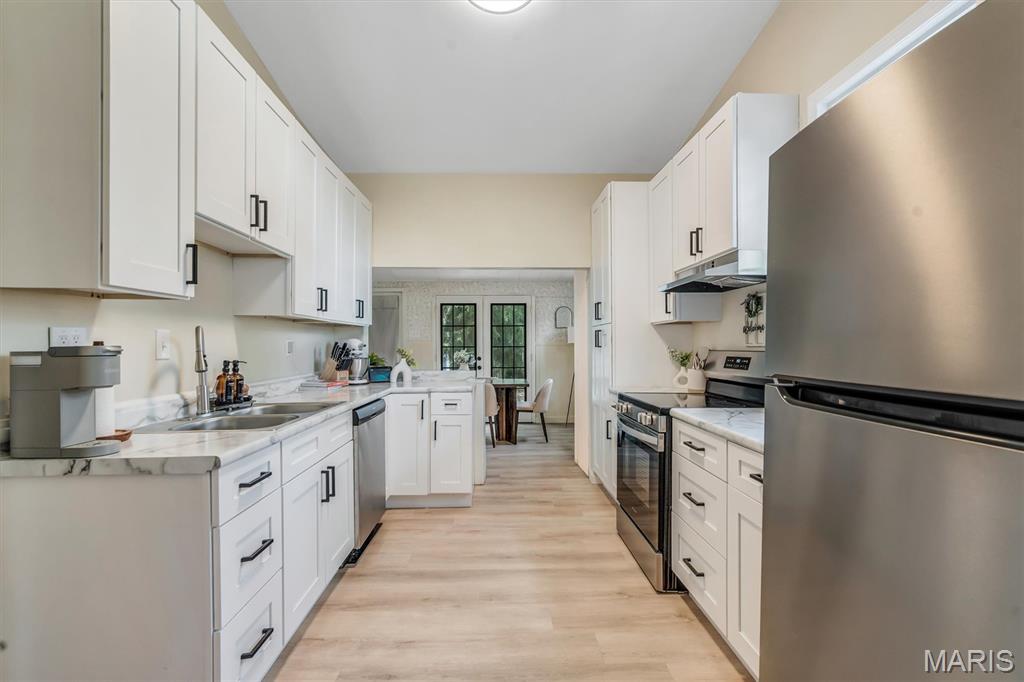 954 Liggett Avenue Property Photo 7
