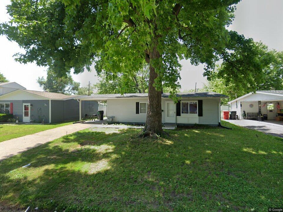 135 St James Lane