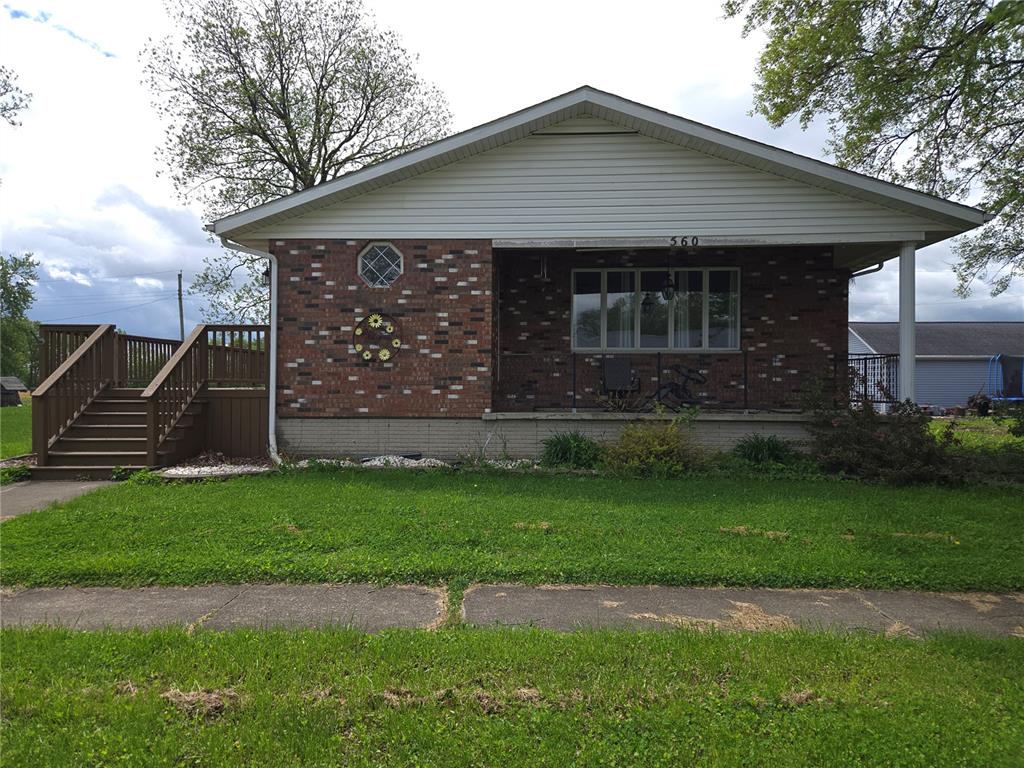 560 W 4th Street Property Photo 1