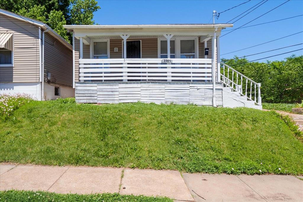 3903 Schiller Place Property Photo 1