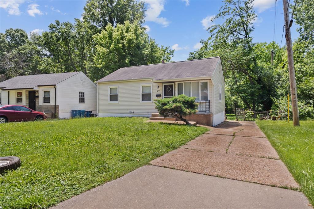 270 Estridge Road Property Photo 1