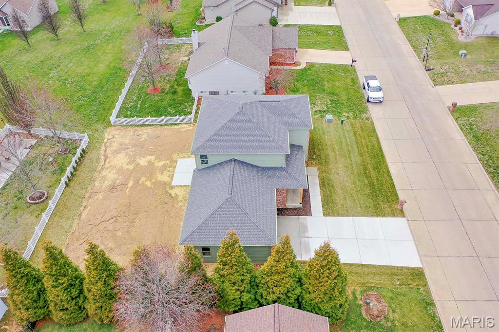 19 Adderly Lane Property Photo 49