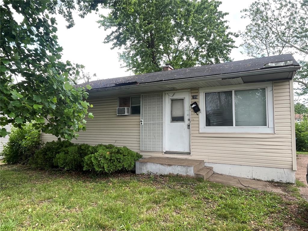 205 Grampian Road Property Photo 1