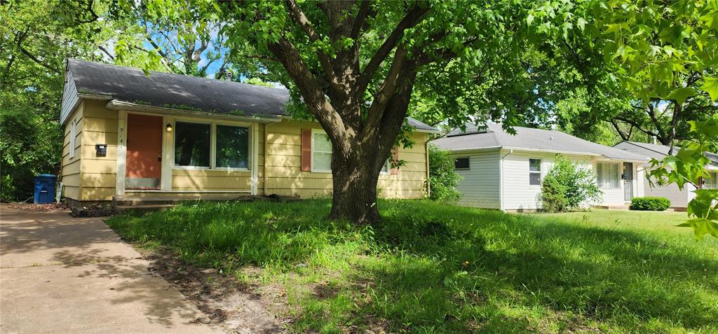 9744 Medford Drive Property Photo 1