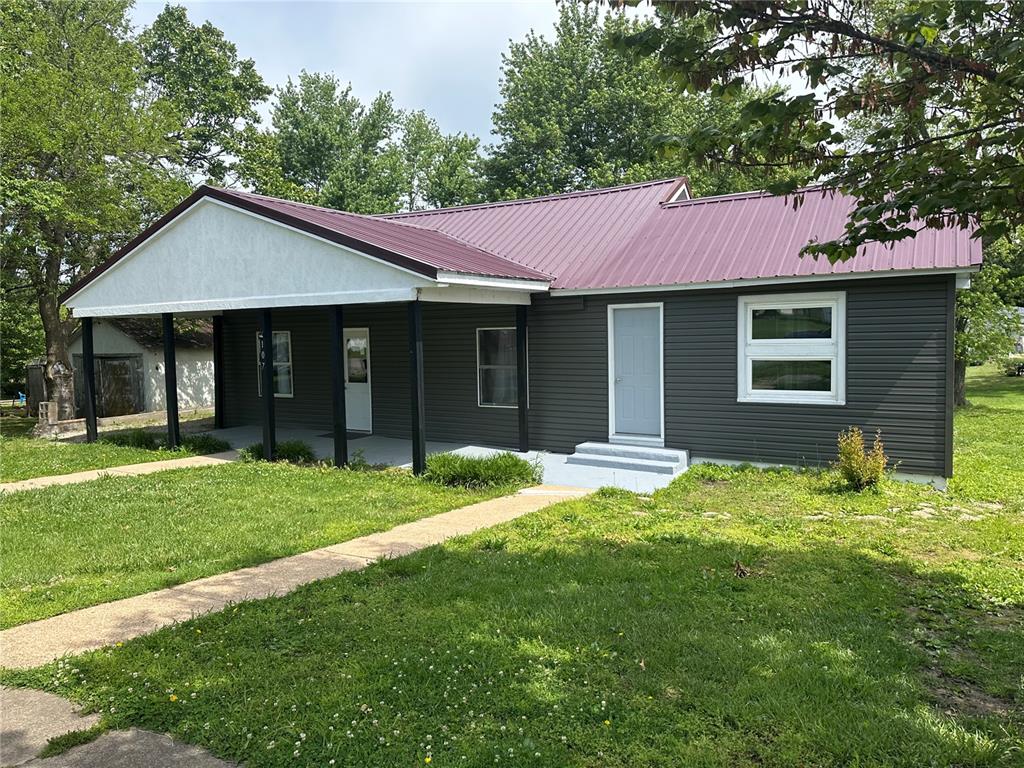 107 W Ruby Avenue Property Photo 1