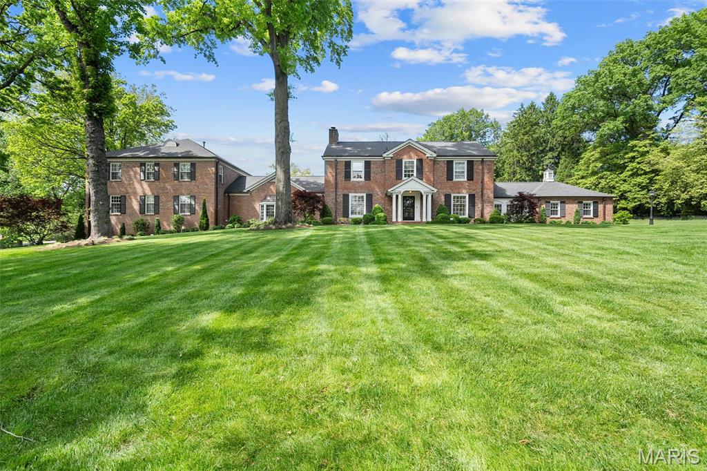 7 Greenbriar Drive Property Photo