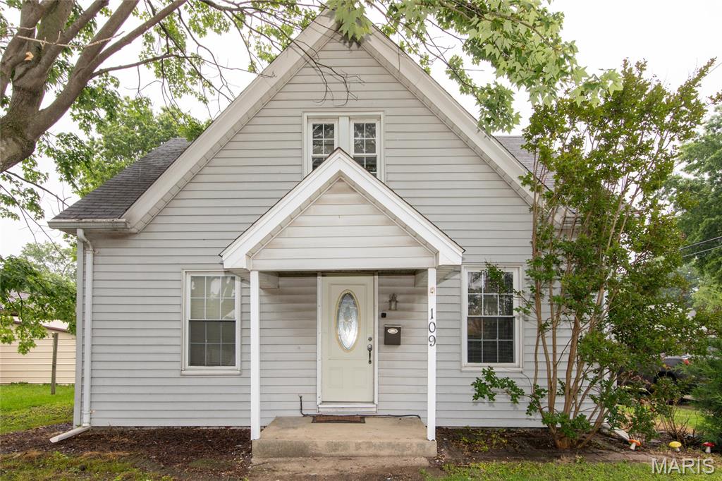 109 E Indiana Street Property Photo 1