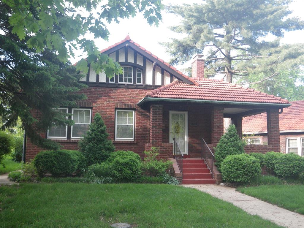 7507 Warwick Drive Property Photo 1