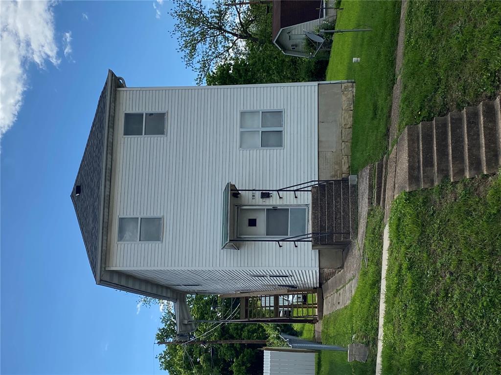 906 N 2nd Street Property Photo 1