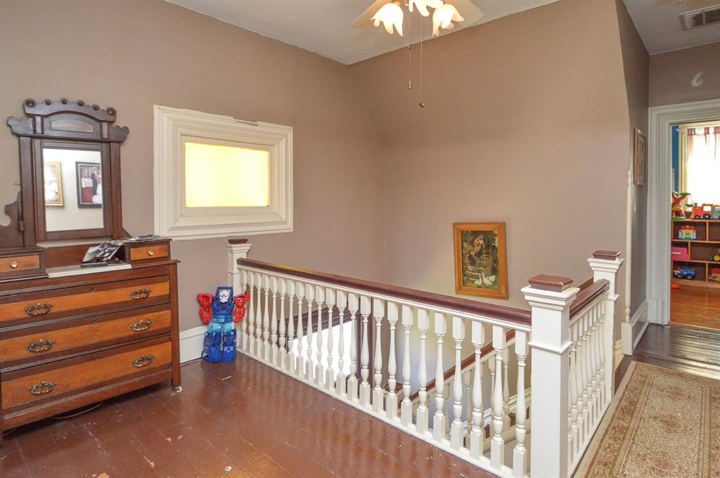 405 S Main Street Property Photo 38