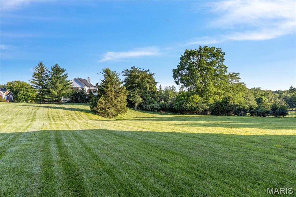 5337 Enchanted Drive Property Photo 6