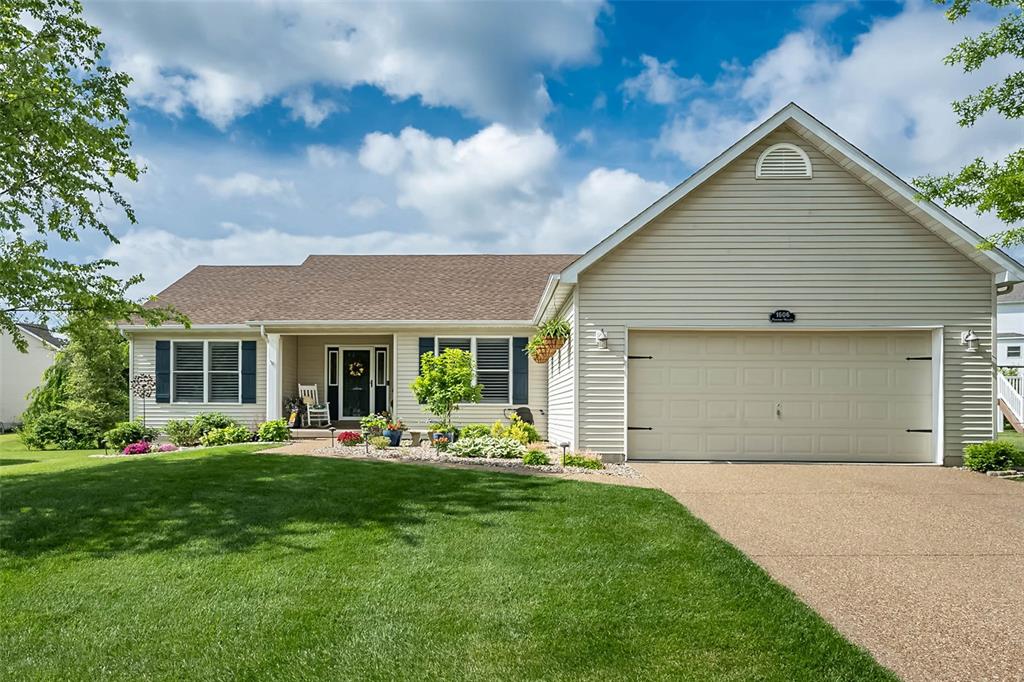 1606 Fairway Valley Drive Property Photo 1
