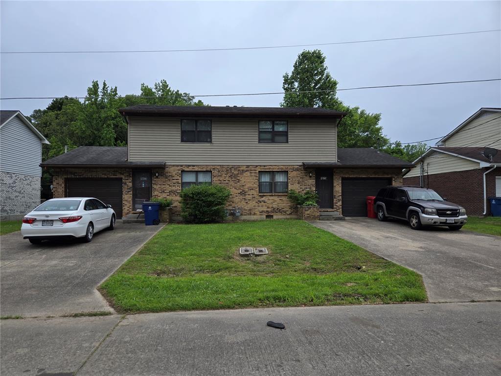 1023 Ne Village Lane Property Photo 1